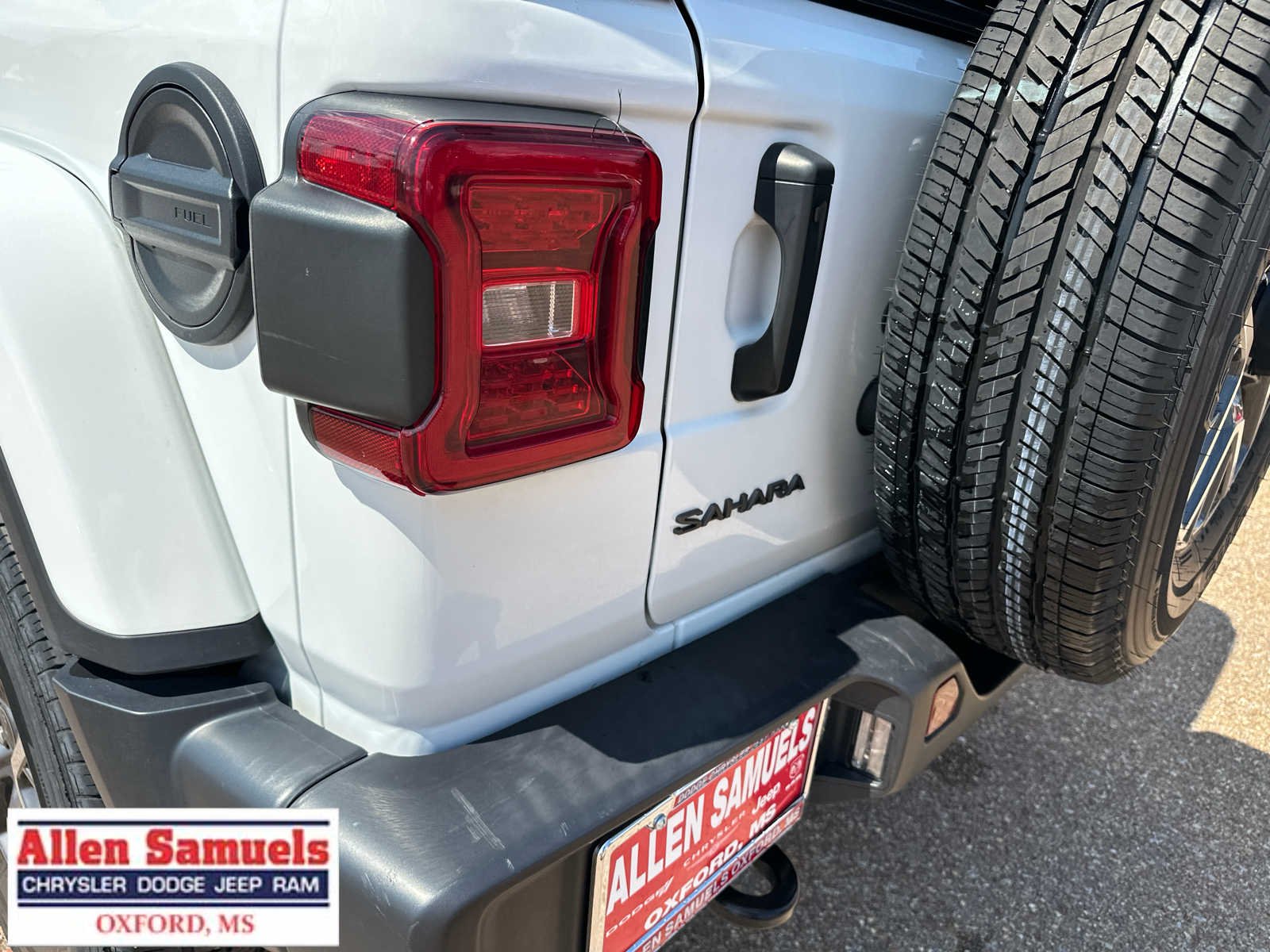 Certified Used 2025 Bright White Clearcoat Jeep Sahara image 54