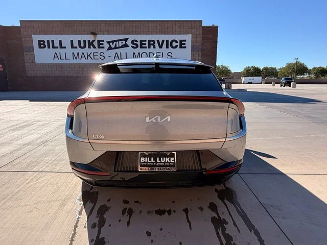 Certified Used 2023 Gray Kia Wind image 8