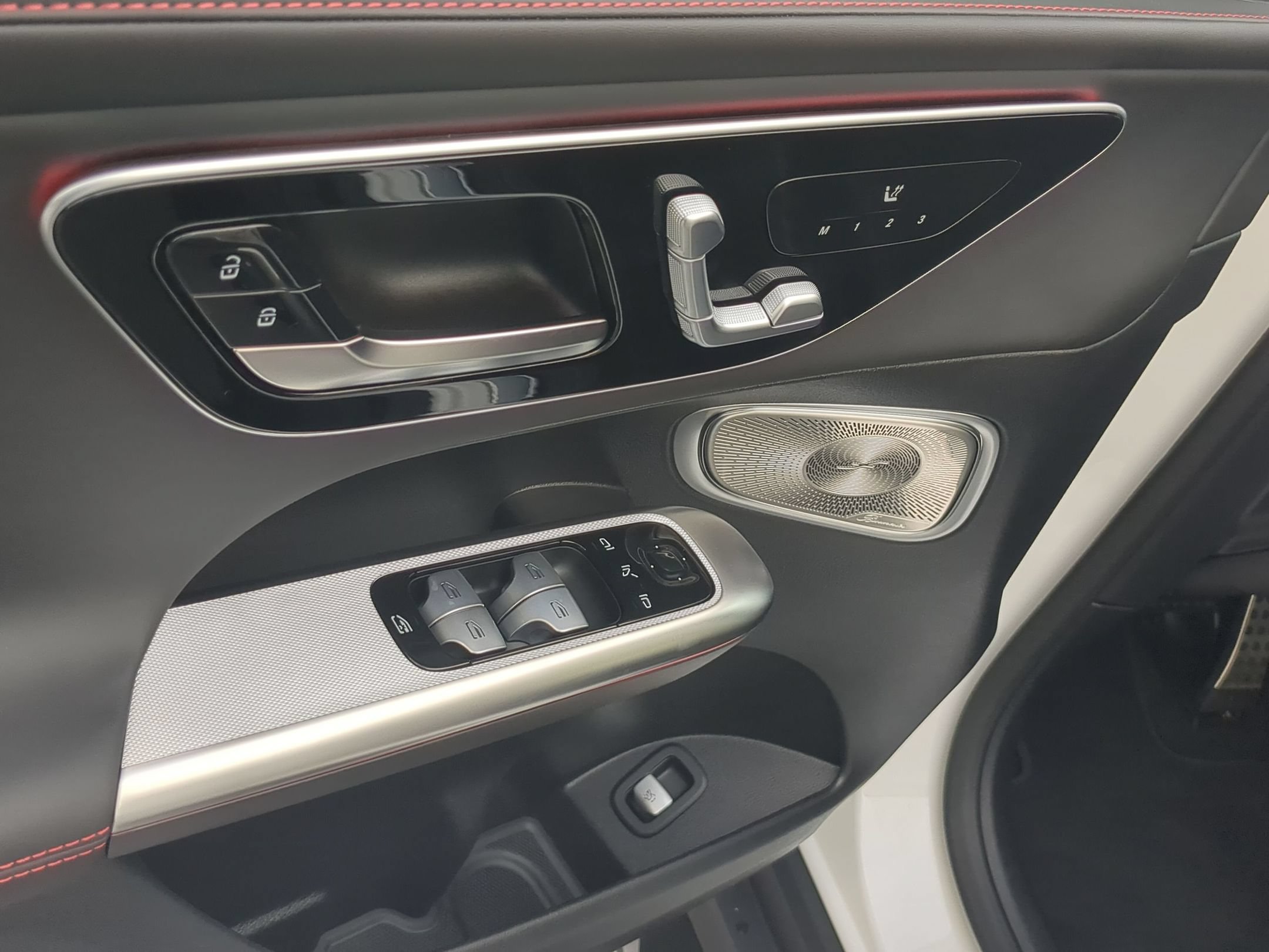 New 2026 Polar White Mercedes-Benz AMG® GLC 43 4MATIC Coupe image 54