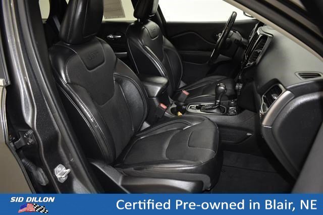Certified Used 2020 Granite Crystal Metallic Clearcoat Jeep Limited image 7