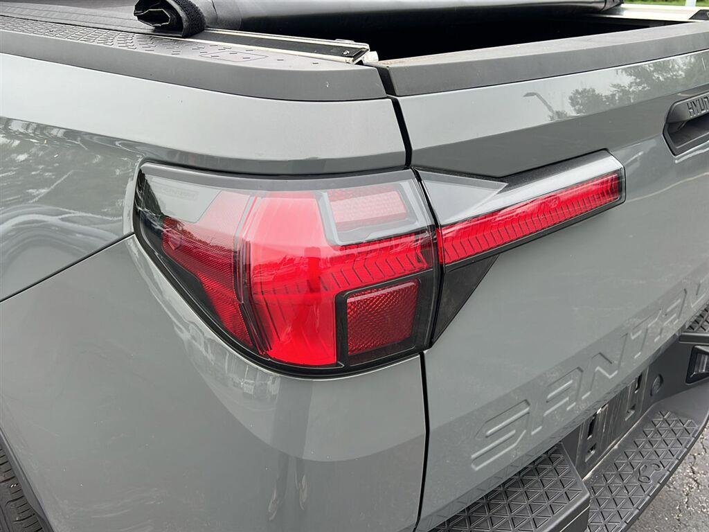 Used 2023 Hampton Gray Hyundai SEL image 20