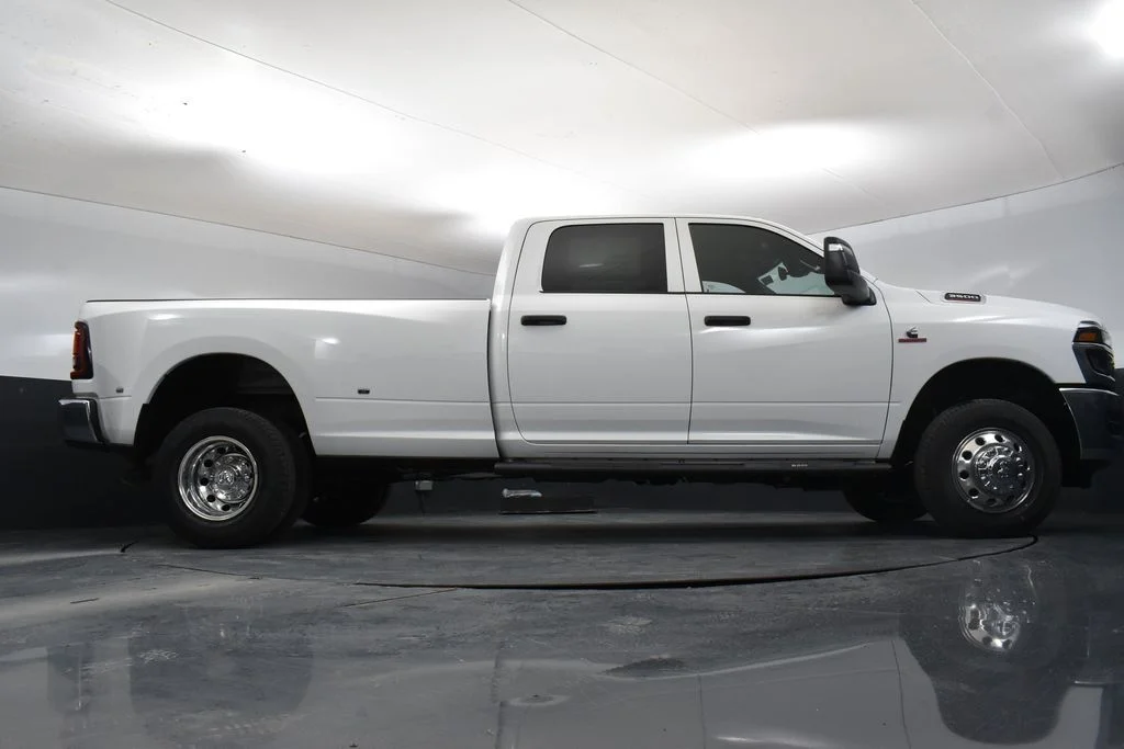 New 2026 White Ram Tradesman image 31