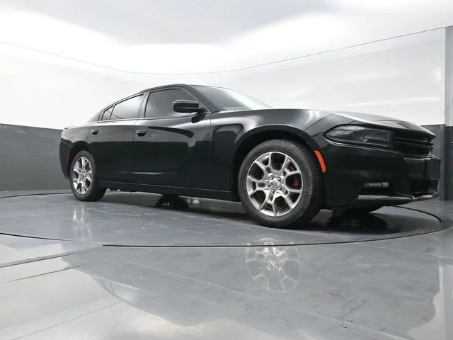 Used 2016 Black Dodge SXT image 19