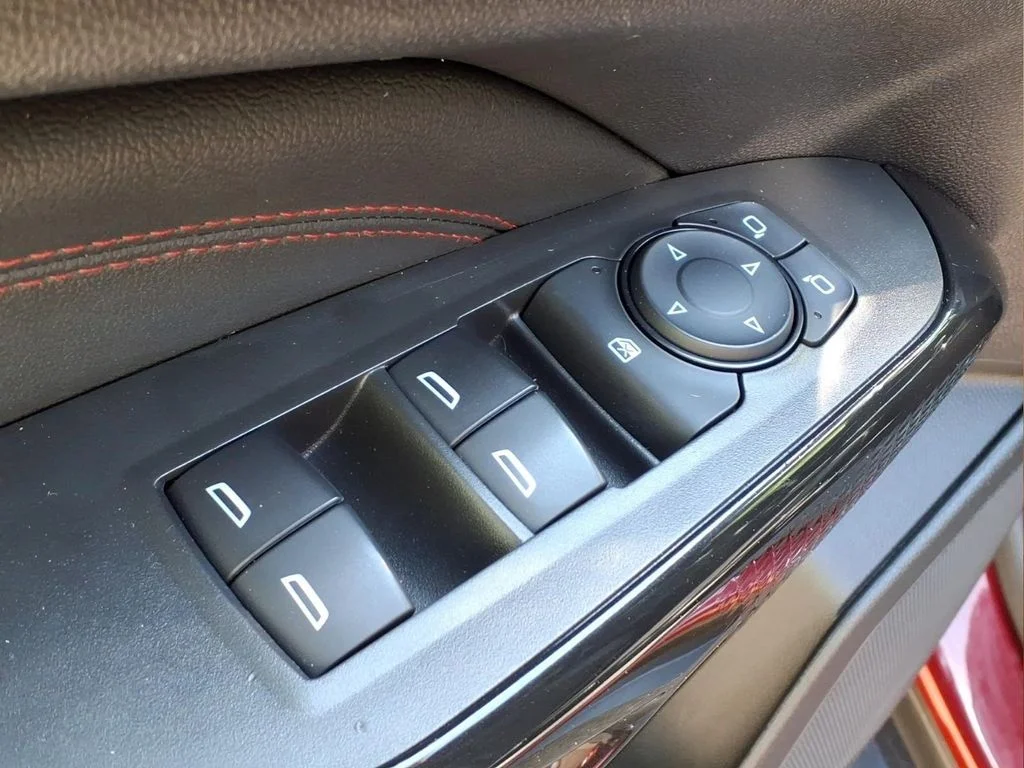 Used 2025 Red Chevrolet 2RS image 18