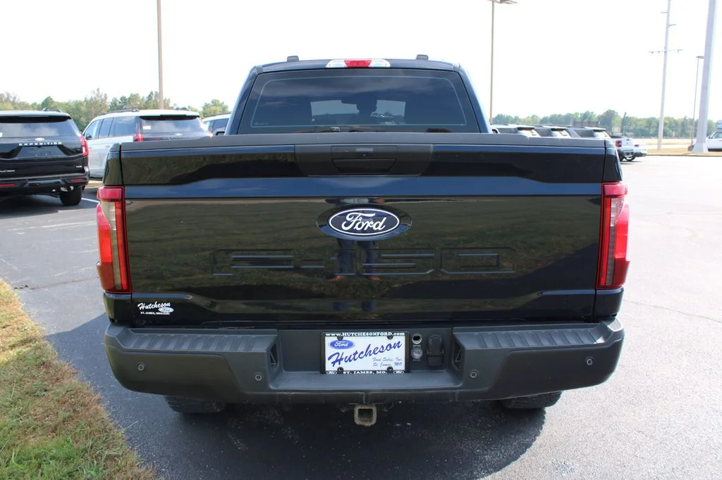 Used 2024 Blue Metallic Ford XL image 11