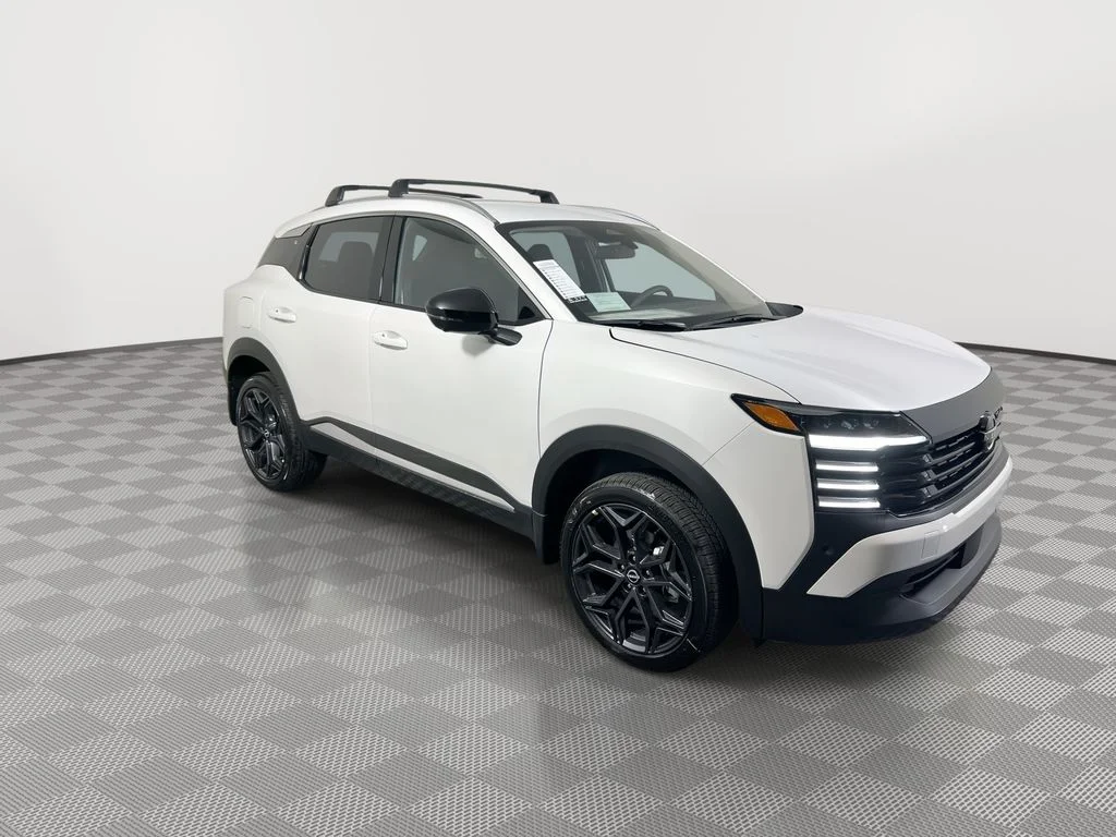 New 2026 White Nissan SR image 2