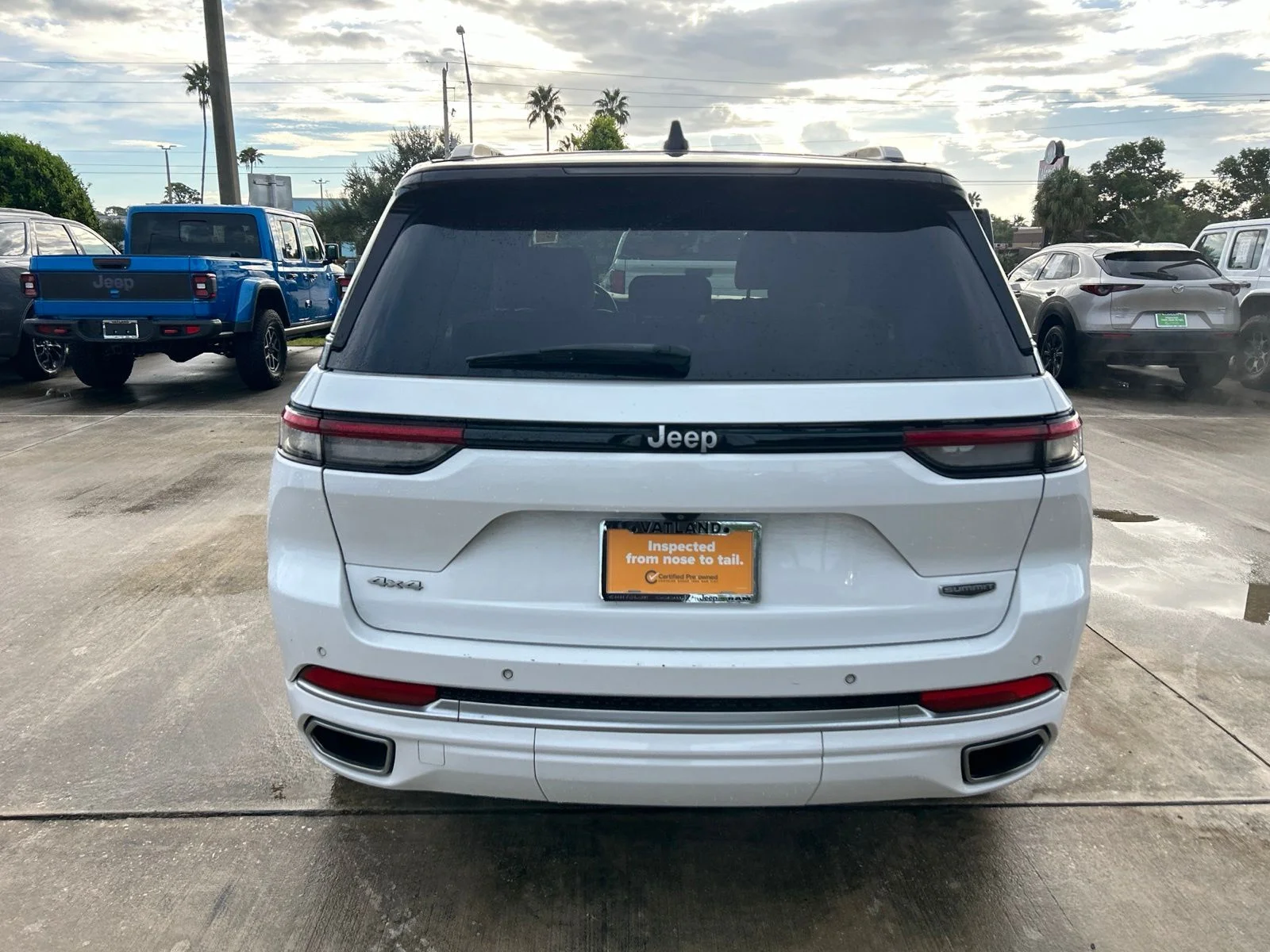 Used 2022 Bright White Clearcoat Jeep Summit Reserve image 4