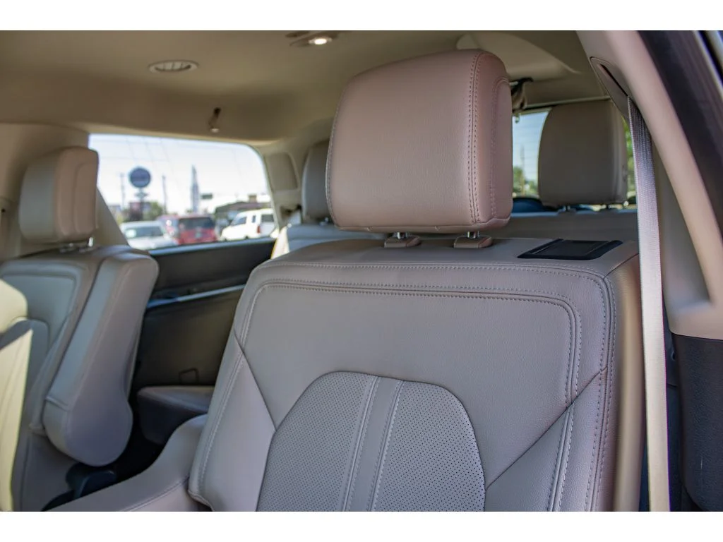 Used 2024 Stone Blue Metallic Ford Limited image 20