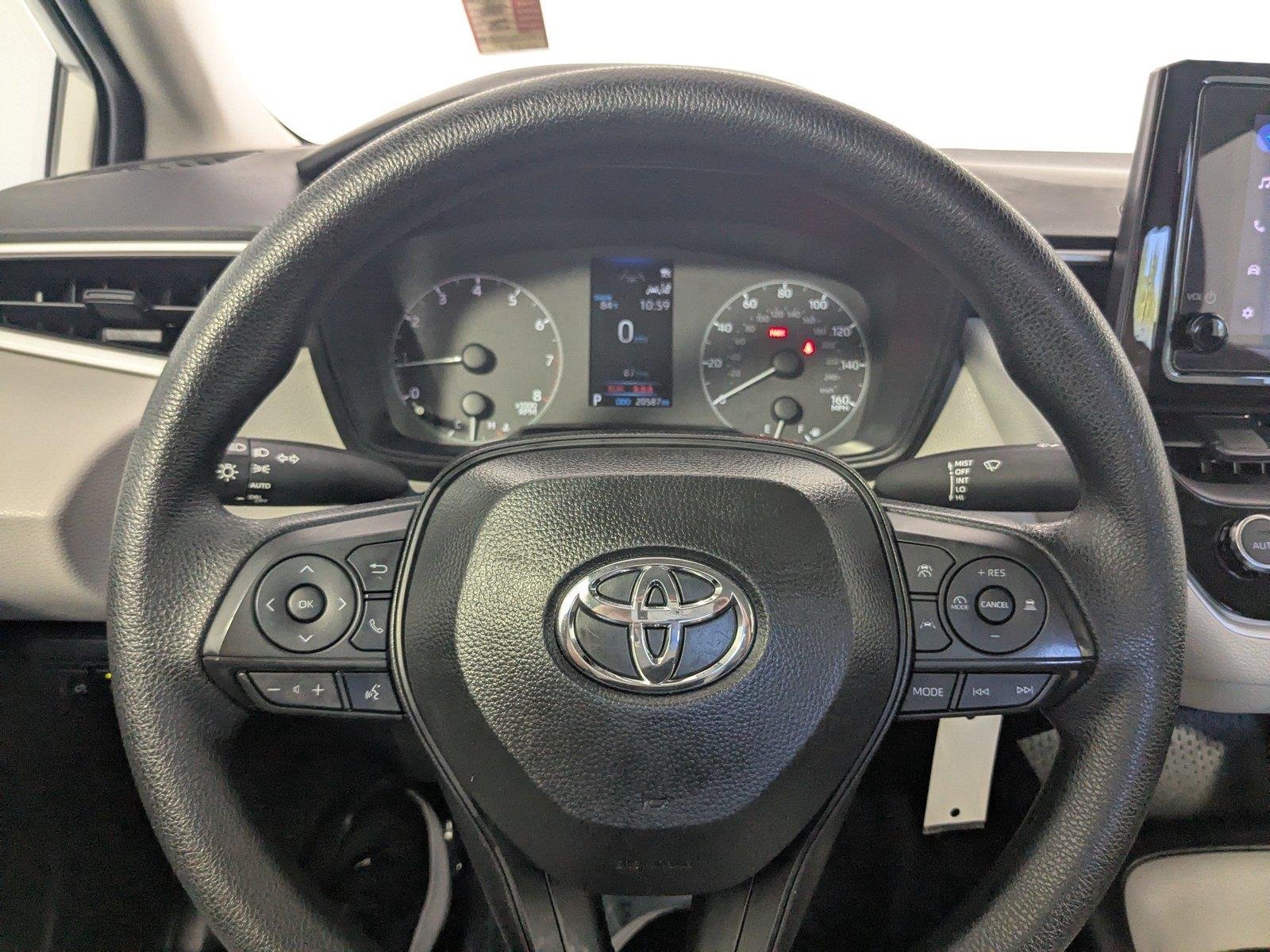 Used 2025 Ice Cap Toyota LE image 14
