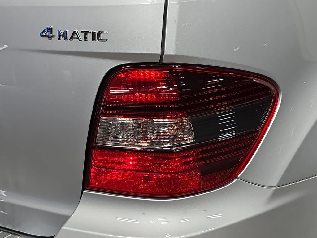 Used 2007 Silver Mercedes-Benz ML 350 image 30
