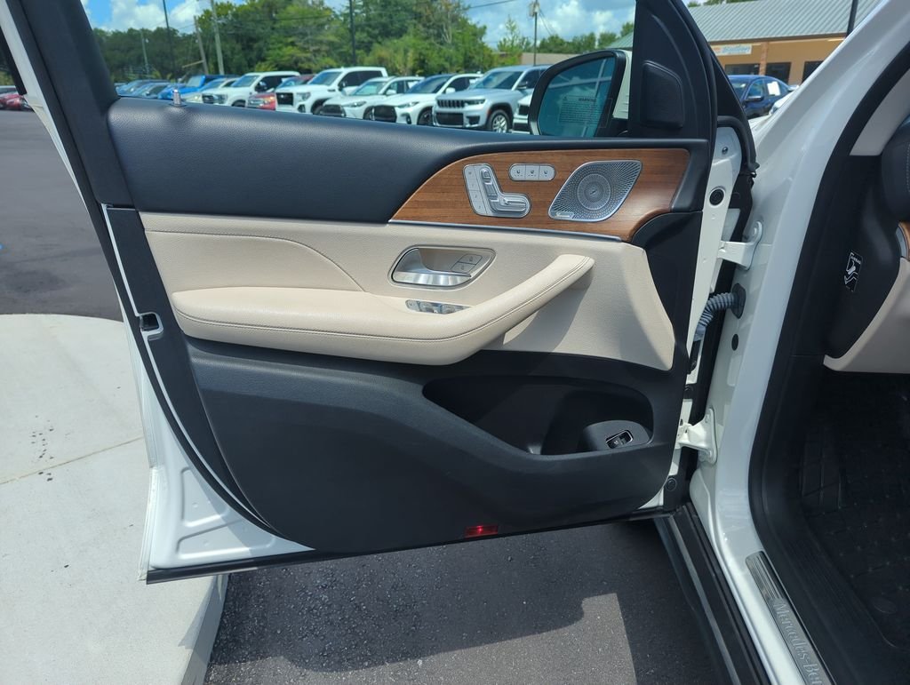 Used 2021 White Mercedes-Benz GLS 450 image 18