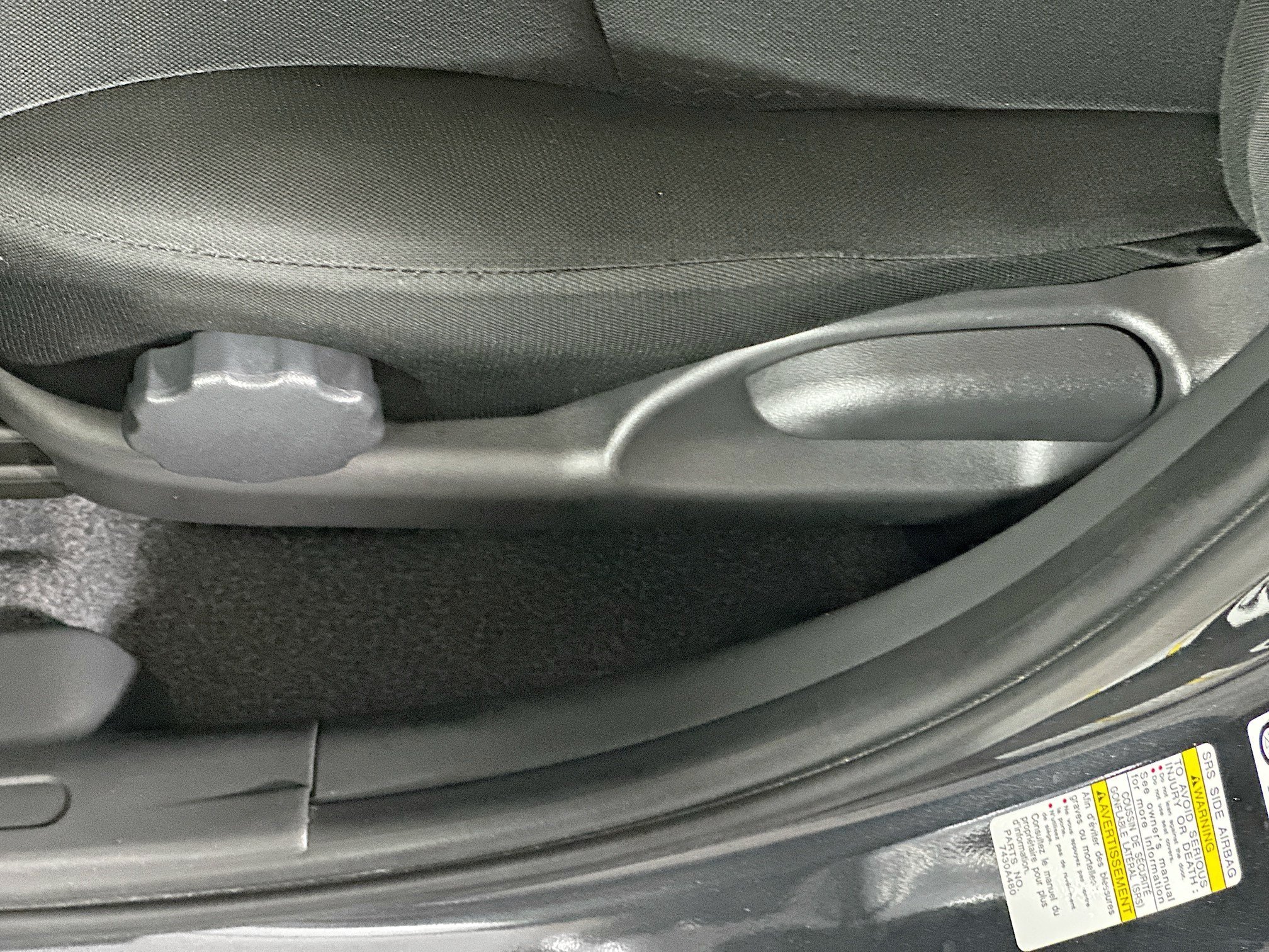 Used 2024 Black Mitsubishi ES image 13