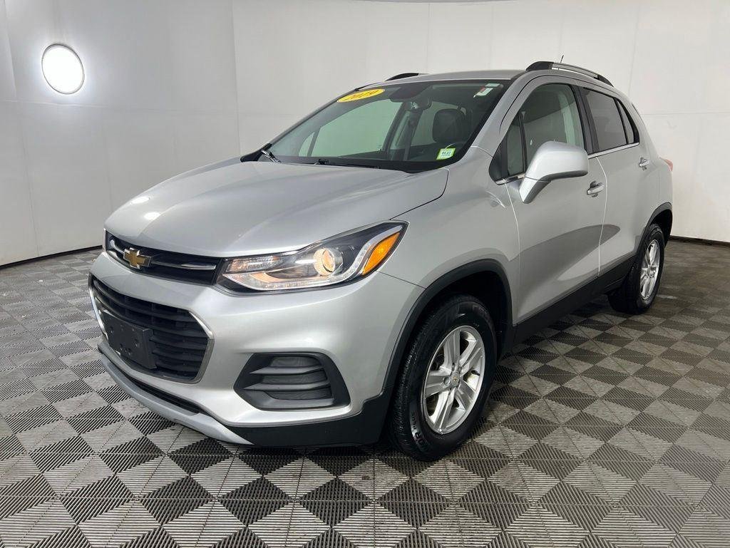 Used 2019 Silver Ice Metallic Chevrolet LT image 4