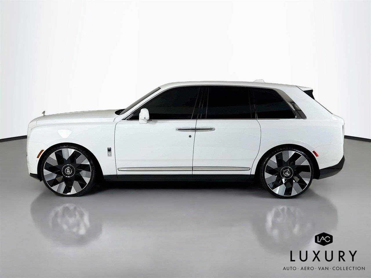 Used 2025 English White Rolls-Royce 26