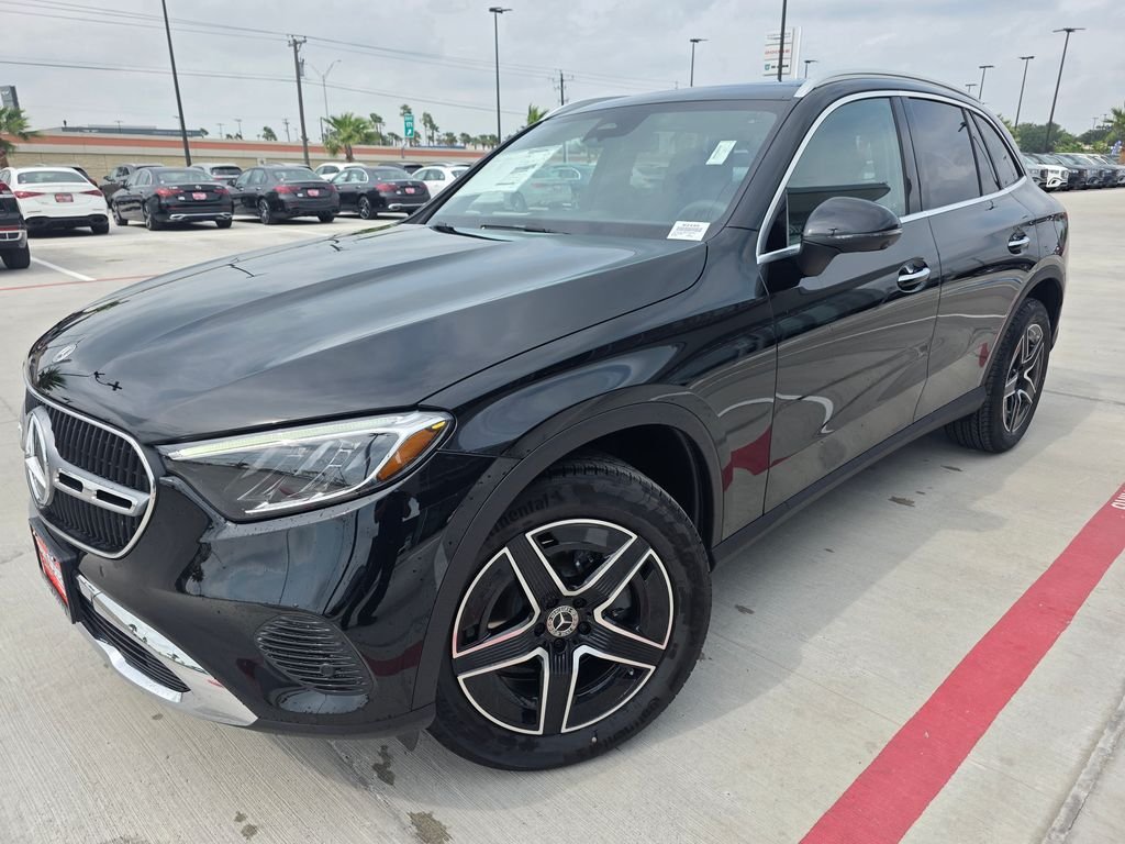 New 2026 Black Mercedes-Benz GLC 300 image 3