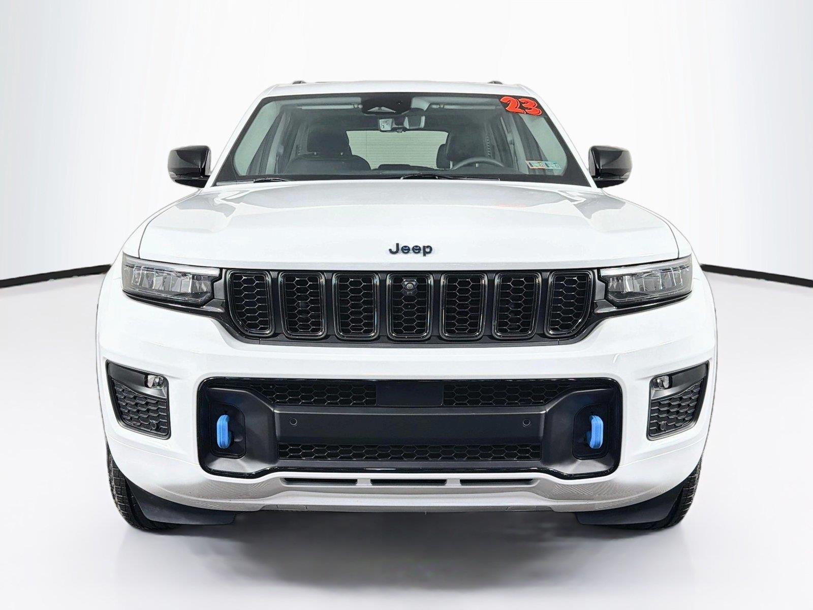 Used 2023  Jeep 30th Anniversary image 6