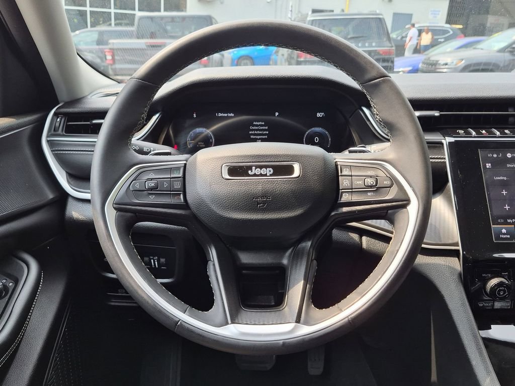 Used 2023 Gray Jeep Laredo image 12