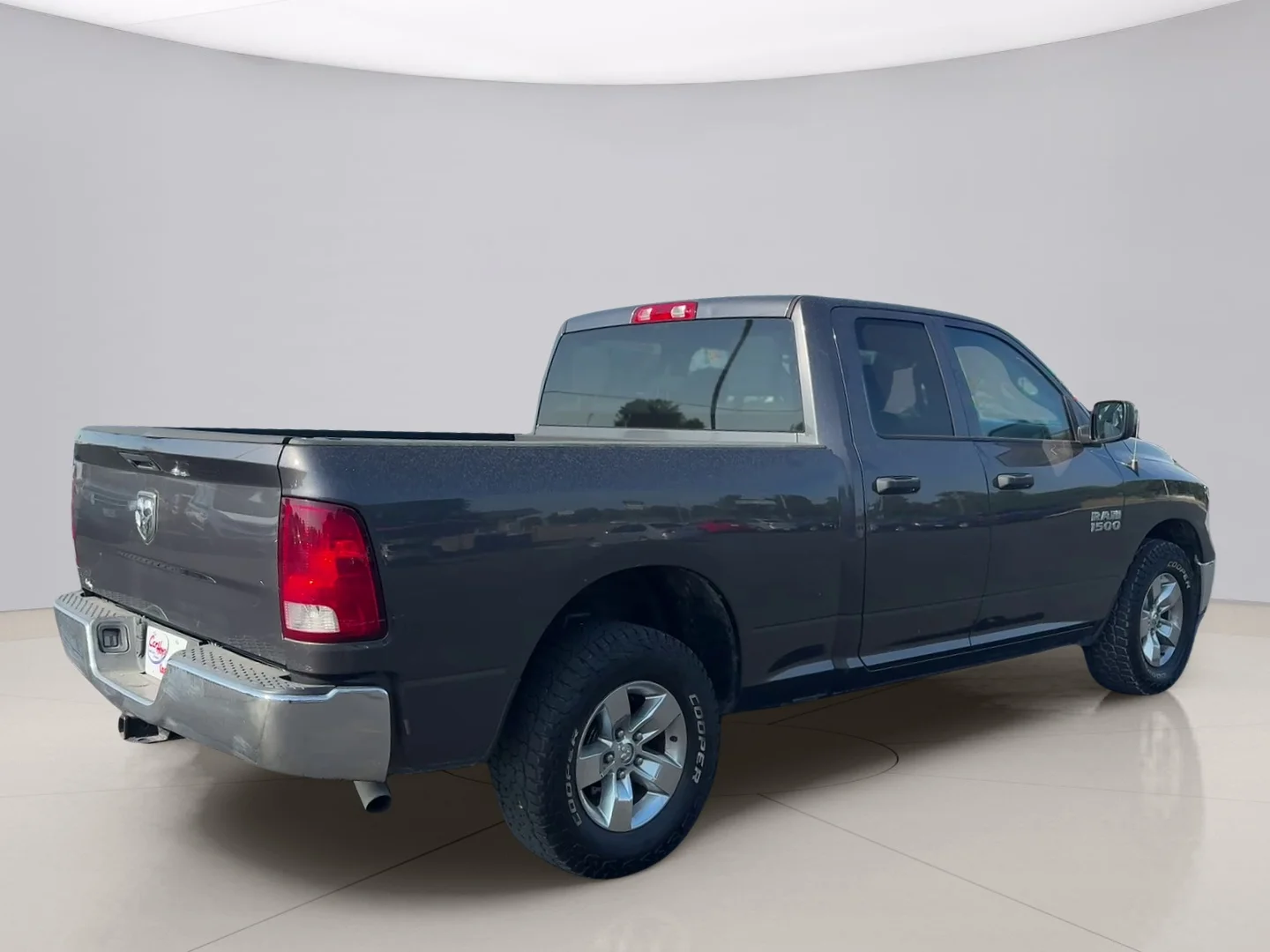 Used 2018 Gray Ram TRADESMAN image 5
