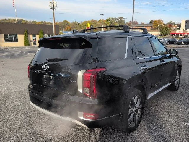Used 2021 Black Hyundai Limited image 7