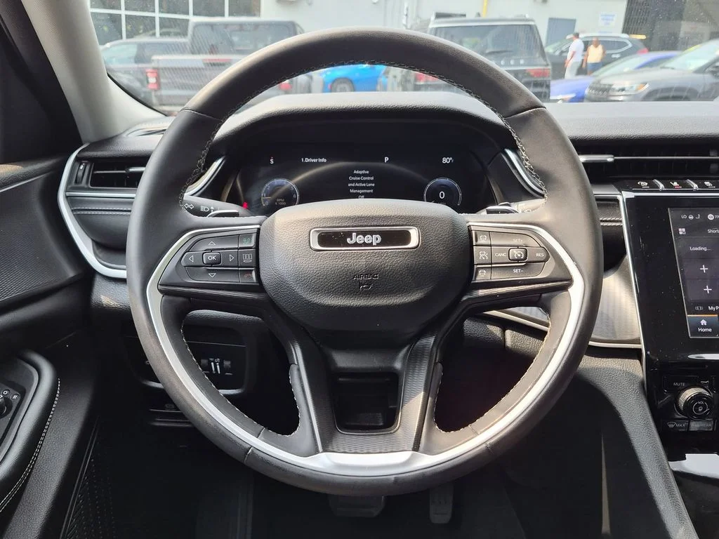 Used 2023 Gray Jeep Laredo image 12