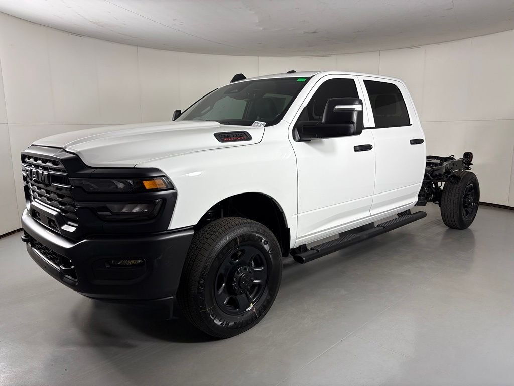 New 2026 Bright White Clear-Coat Exterior Paint RAM Tradesman image 4
