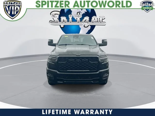 New 2026 Diamond Black Crystal Pearl-Coat Exterior Paint RAM Big Horn/Lone Star image 3