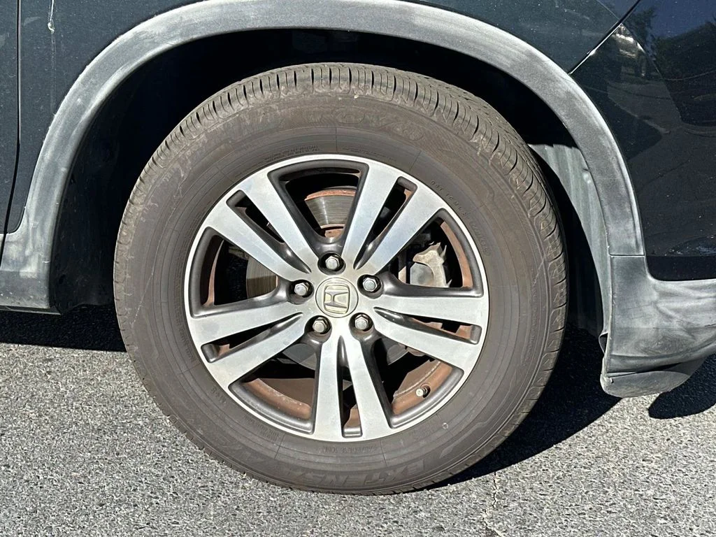 Used 2016  Honda EX-L image 10