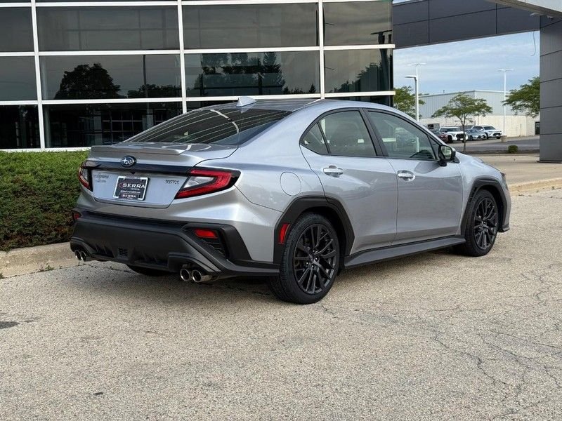 Used 2023 Ice Silver Metallic Subaru Premium image 3