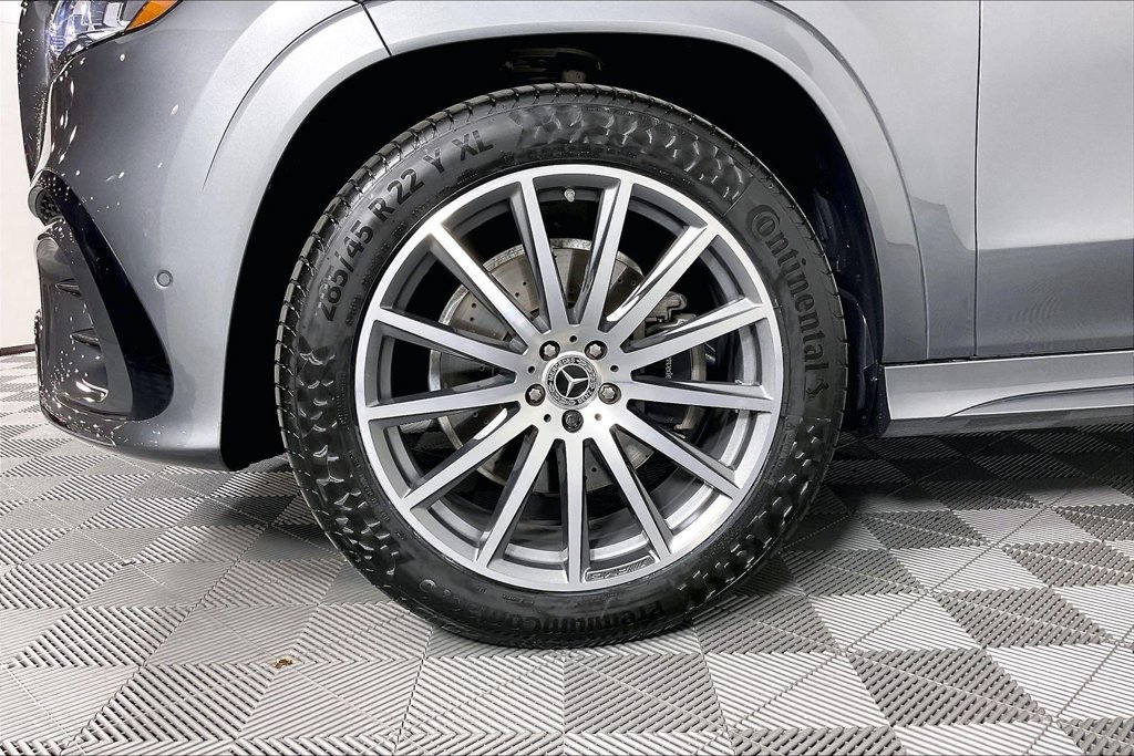 2025 Mercedes-Benz GLS Base - Photo 8