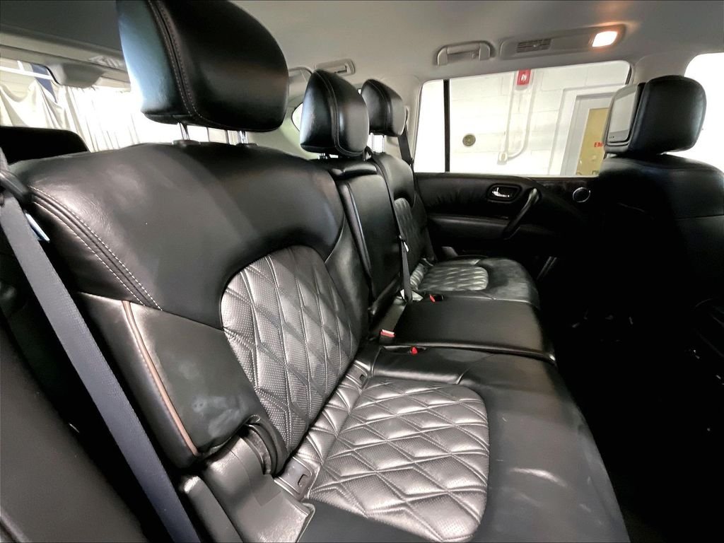 Used 2023 Gray Nissan Platinum image 16