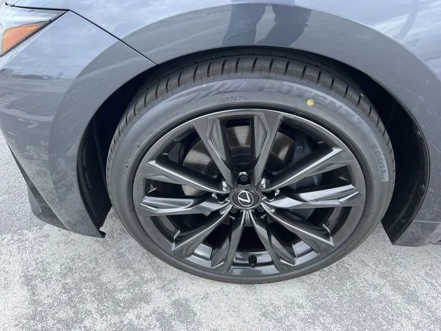 Used 2024 Gray Lexus  image 10