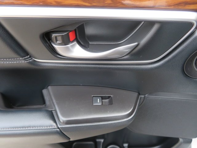 Used 2019 Lunar Silver Metallic Honda EX-L image 17