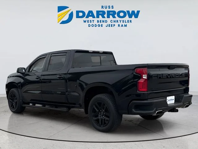 Used 2022 Black Chevrolet RST image 3