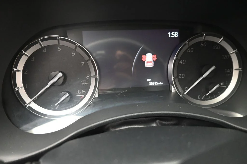 Used 2022 Black Toyota XLE image 17