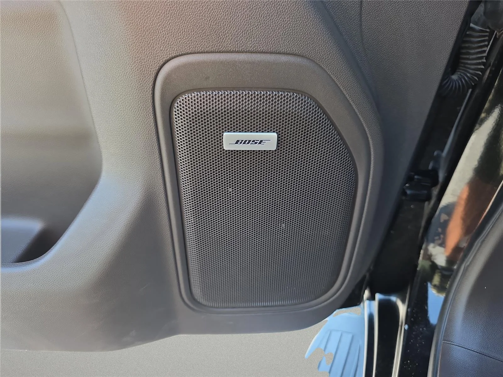 Used 2021 Onyx Black GMC SLT image 20