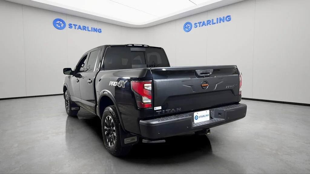 Used 2021 Black Nissan Crew Cab PRO-4X 4x4 image 6