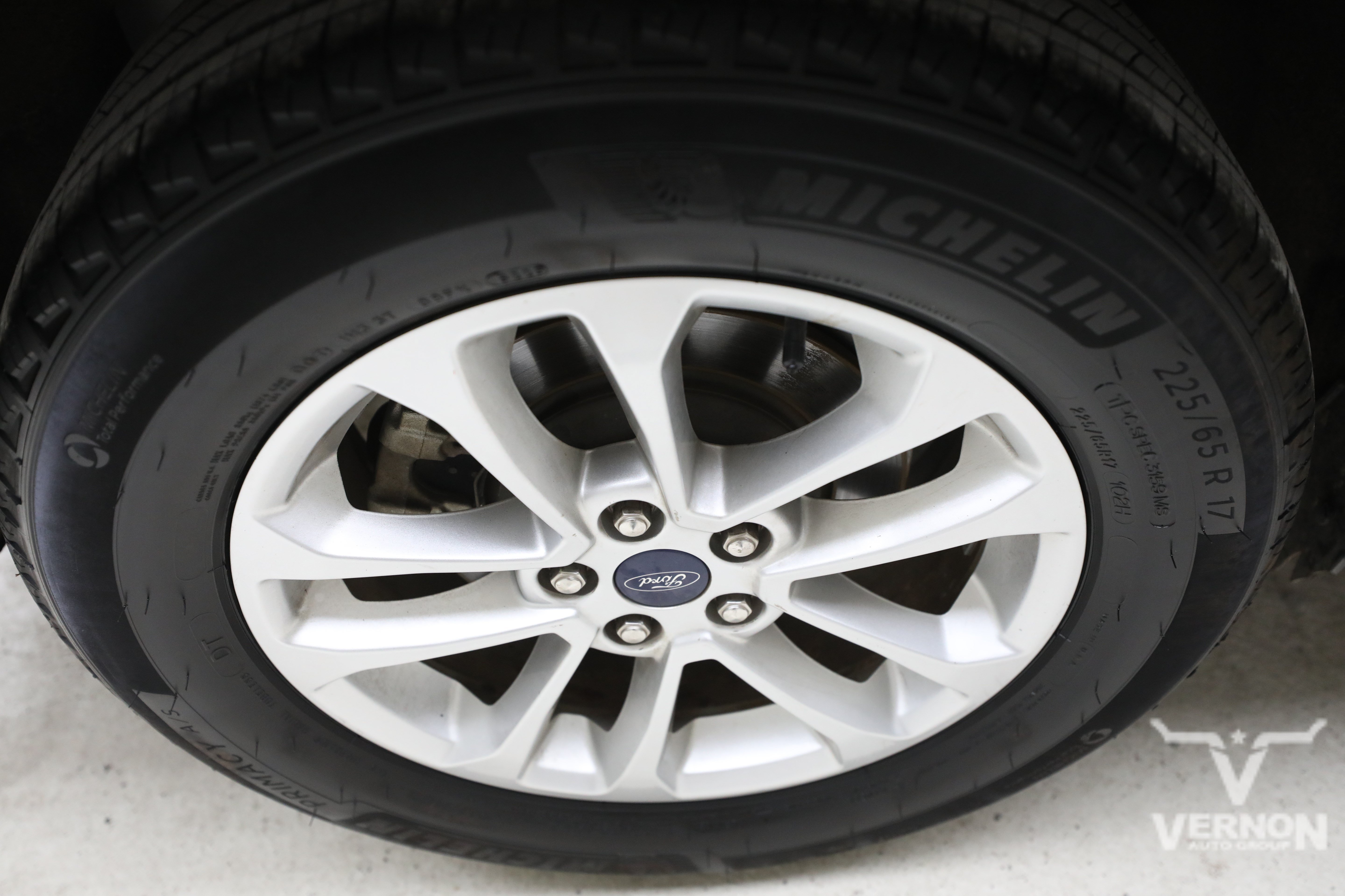 Used 2022 Oxford White Ford Y image 32