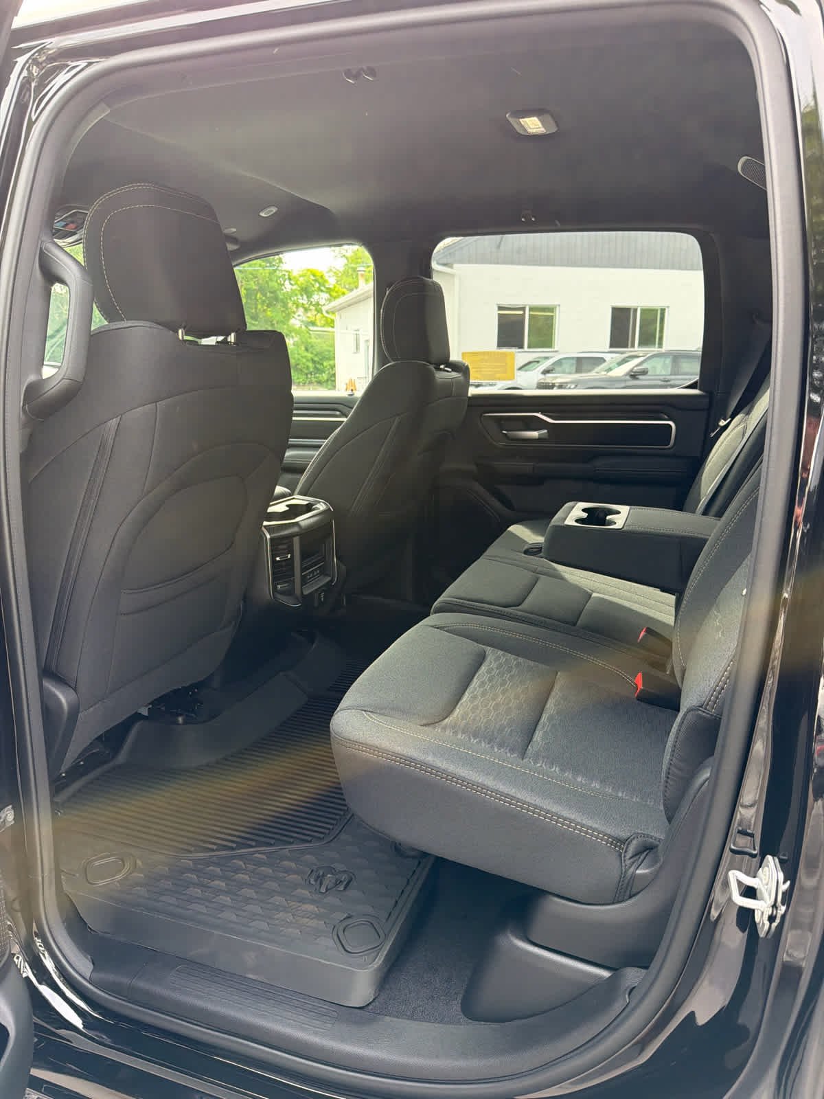 New 2026 Diamond Black Crystal Pearl-Coat Exterior Paint RAM Big Horn image 14
