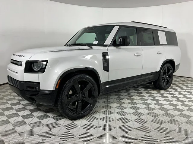2026 Land Rover Defender 130 X-Dynamic SE