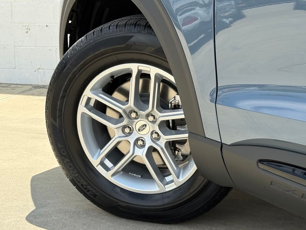 New 2026 Vapor Blue Metallic Ford Active image 17