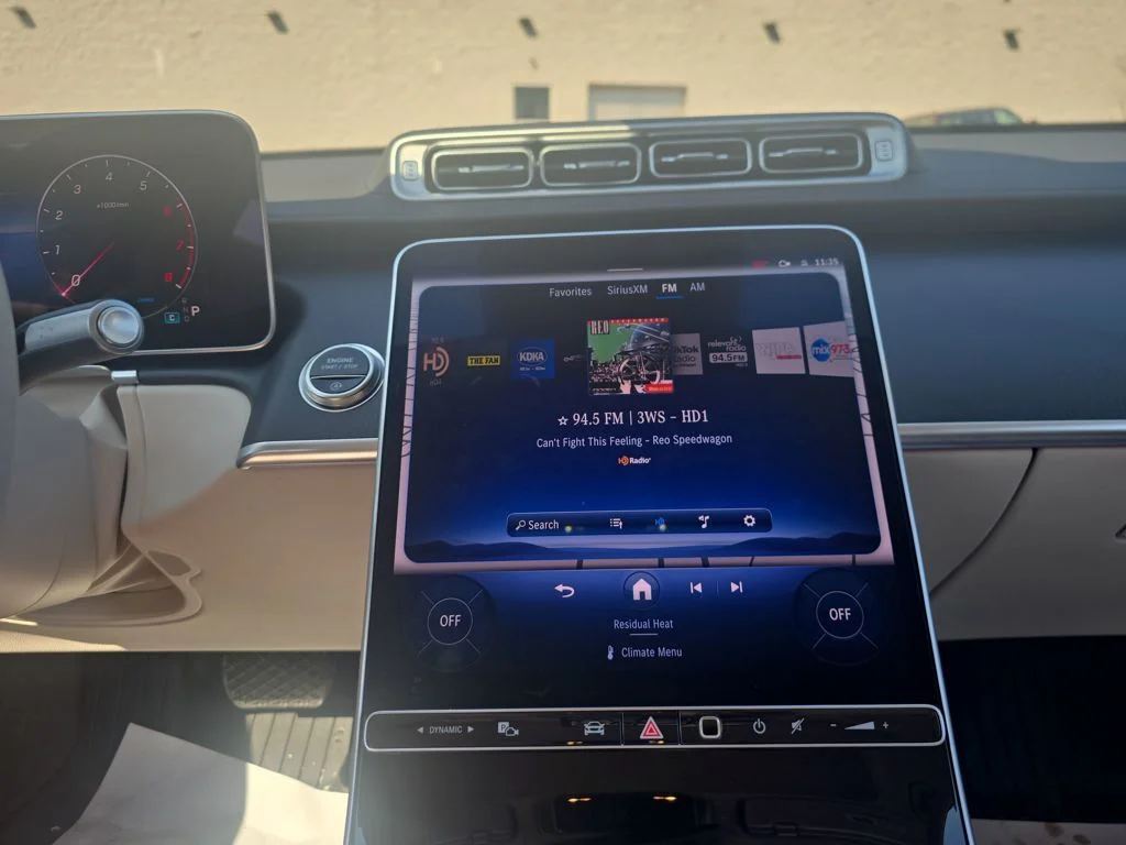 Used 2025 White Mercedes-Benz S 500 image 19