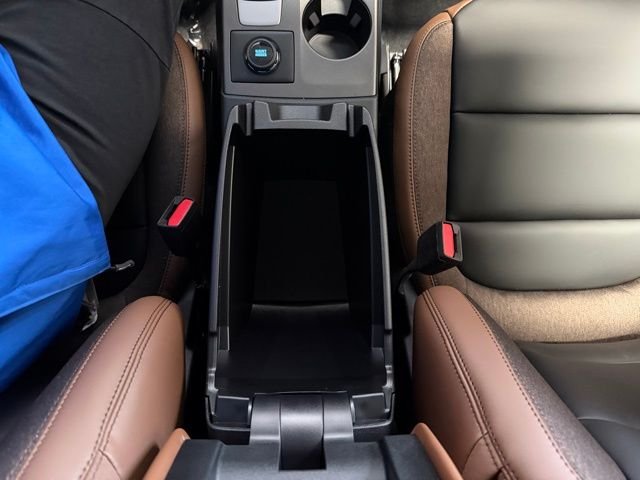 New 2026 Azure Gray Metallic Tri-Coat Ford Outer Banks® image 36