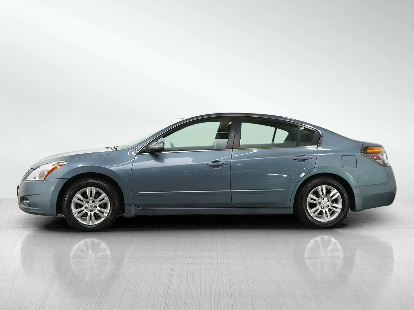 Used 2012 Nissan Altima S with VIN 1N4AL2APXCN469919 for sale in South Saint Paul, Minnesota