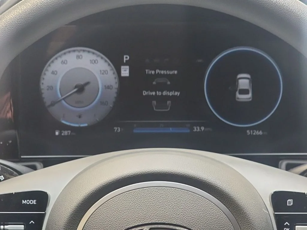 Used 2024 Amazon Gray Hyundai SEL image 17