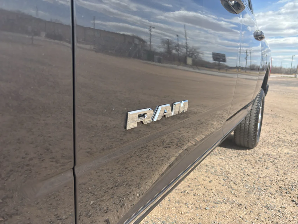 New 2026 Granite Crystal Metallic Clear-Coat Exterior Paint RAM Laramie image 10