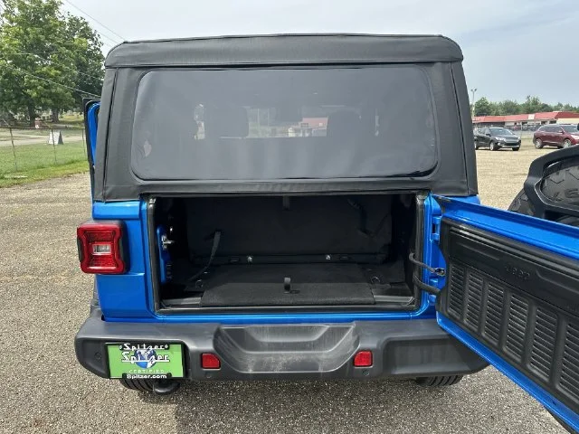 Used 2025 Blue Pearl Jeep Sport S image 22