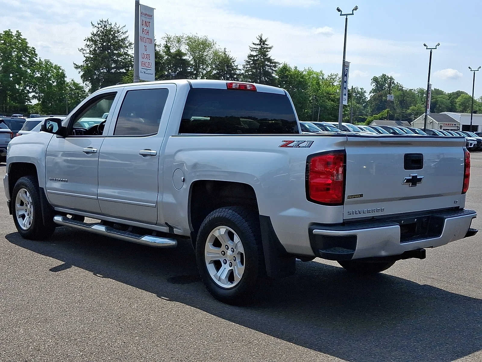 Used 2018 Silver Ice Metallic Chevrolet LT image 4