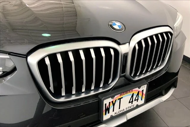 Used 2024 Gray BMW xDrive30i image 20