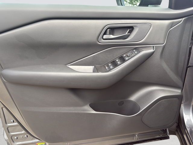 Used 2026 Gray Nissan S image 13
