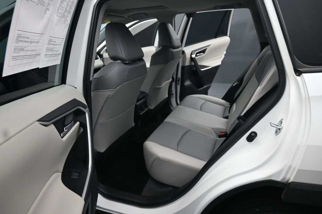 Used 2024 Beige Toyota XLE Premium image 16